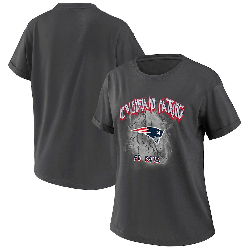 WEAR by Erin Andrews Women's Boyfriend T-Shirt - New England Patriots T-shirts