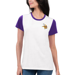 G-III 4Her by Carl Banks Women's Fashion Illustration T-Shirt - Minnesota Vikings T-shirts