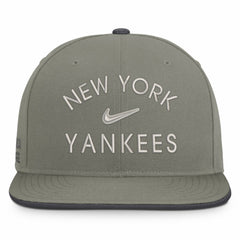 Olive New York Yankees Nike Pro Dri-FIT Snapback Hat