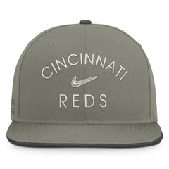 Olive Cincinnati Reds Nike Pro Dri-FIT Snapback Hat