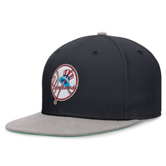 Navy/Gray New York Yankees Nike Rewind Cooperstown True Performance Fitted Hat