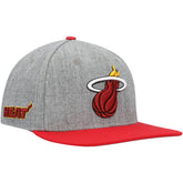 Miami Heat Pro Standard Classic Logo Two-Tone Snapback Hat