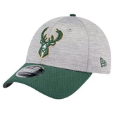New Era Milwaukee Bucks Active Digi-Tech Two-Tone 9FORTY Adjustable Hat
