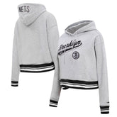 Brooklyn Nets Pro Standard Women's Script Tail Cropped Pullover Hoodie
