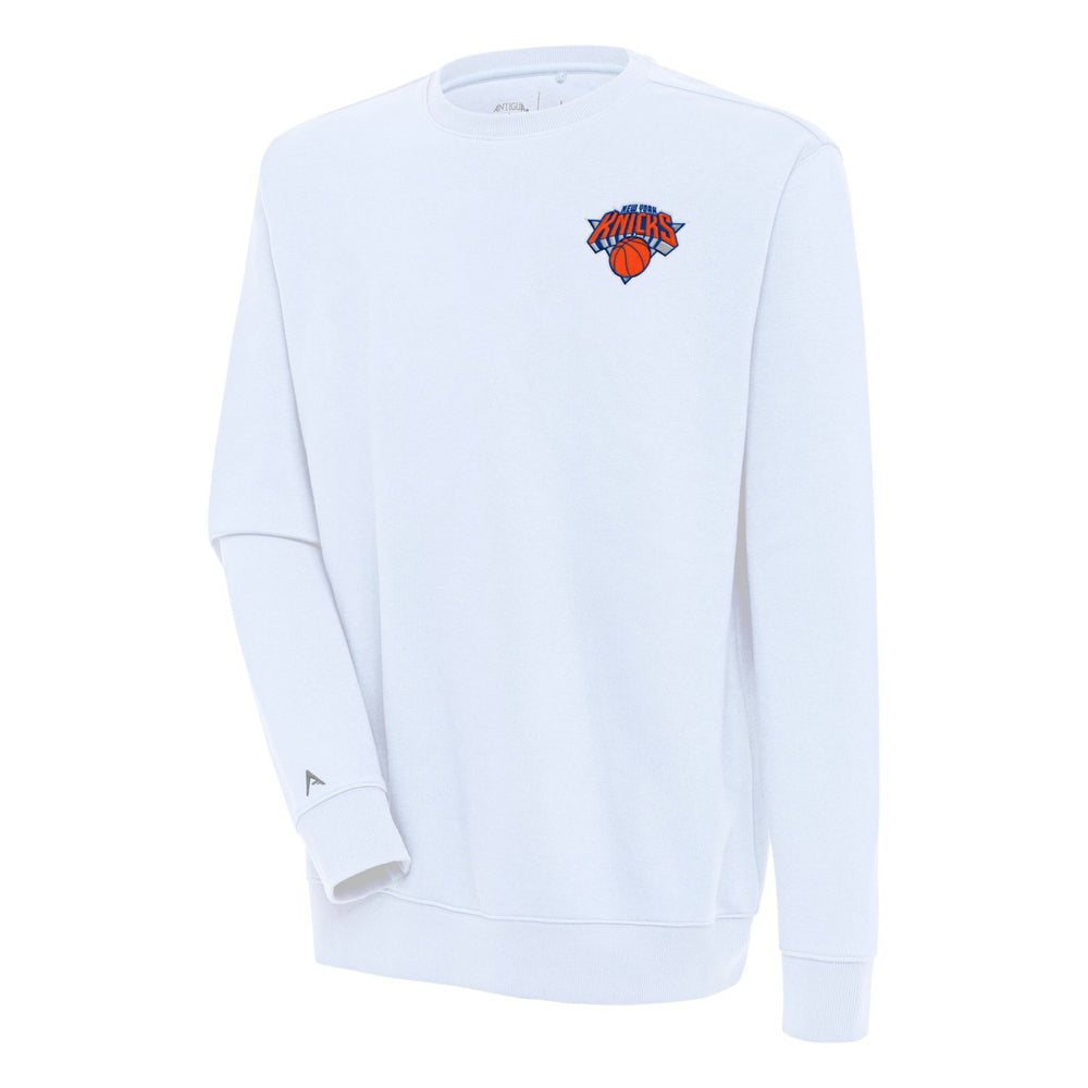 New York Knicks Antigua Victory Pullover Sweatshirt