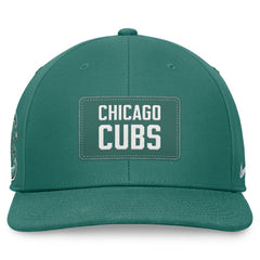 Green Chicago Cubs Nike Bicoastal Pro Performance Snapback Hat