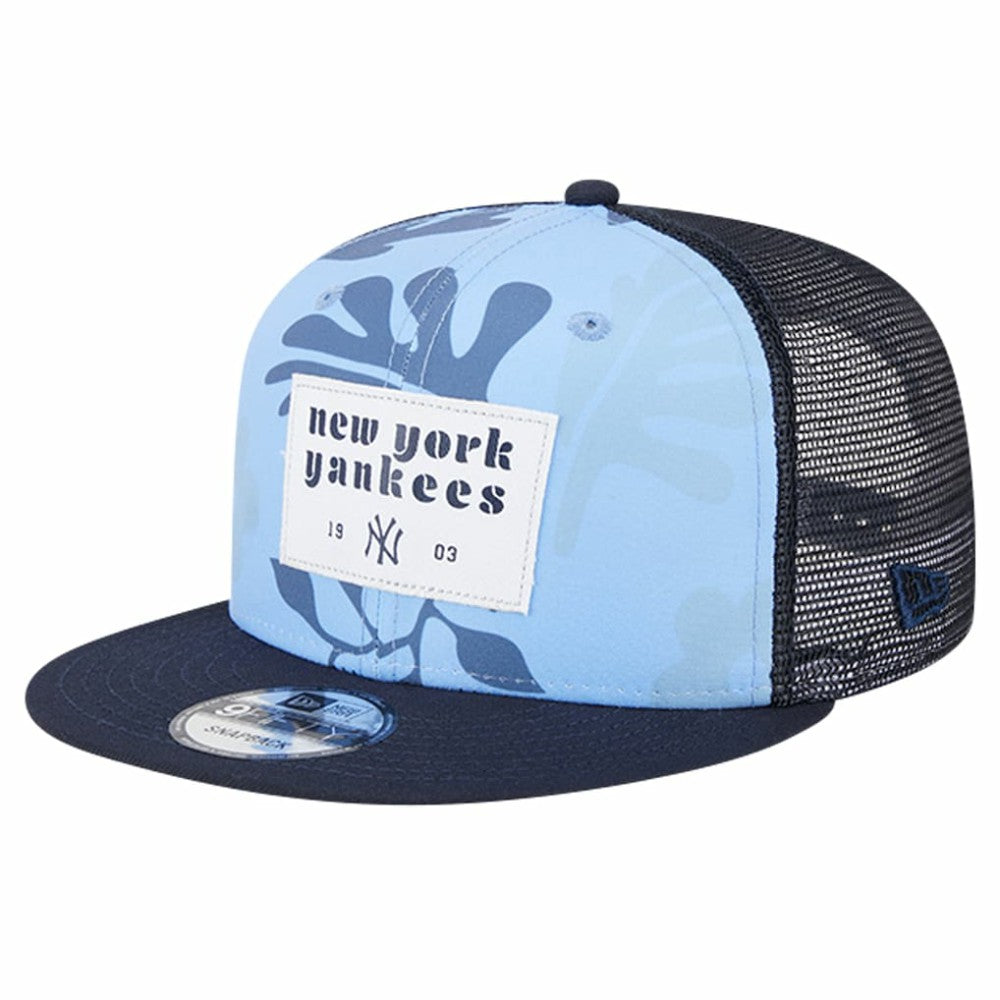 Navy New York Yankees New Era Bikini Bottom Trucker 9FIFTY Snapback Hat