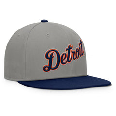 Gray/Navy Detroit Tigers Fanatics Clubhouse Dugout Fitted Hat