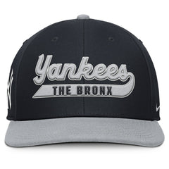 Navy/Gray New York Yankees Nike Pro Performance Snapback Hat
