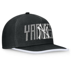 Black New York Yankees Fanatics Let's Glow Line Drive Snapback Hat
