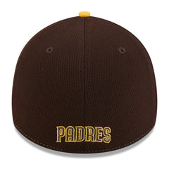 Brown/Gold San Diego Padres New Era 2025 MLB Clubhouse 39THIRTY Flex Hat