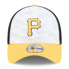 Black/Gold Pittsburgh Pirates New Era 2025 MLB Clubhouse 39THIRTY Flex Hat