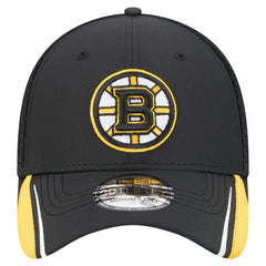 NHL Boston Bruins New Era Linear Featherweight 39THIRTY Flex Hat