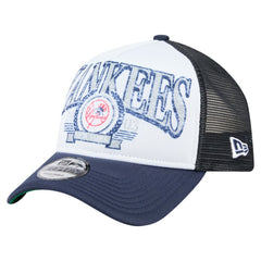 Navy New York Yankees New Era Distressed 9FORTY A-Frame Adjustable Trucker Hat