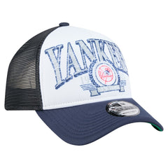 Navy New York Yankees New Era Distressed 9FORTY A-Frame Adjustable Trucker Hat