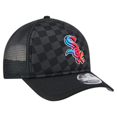 Black Chicago White Sox New Era Gradient 9FORTY A-Frame M-Crown Trucker Adjustable Hat