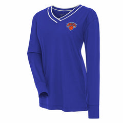 New York Knicks Antigua Women's Symbolic Long Sleeve V-Neck Top