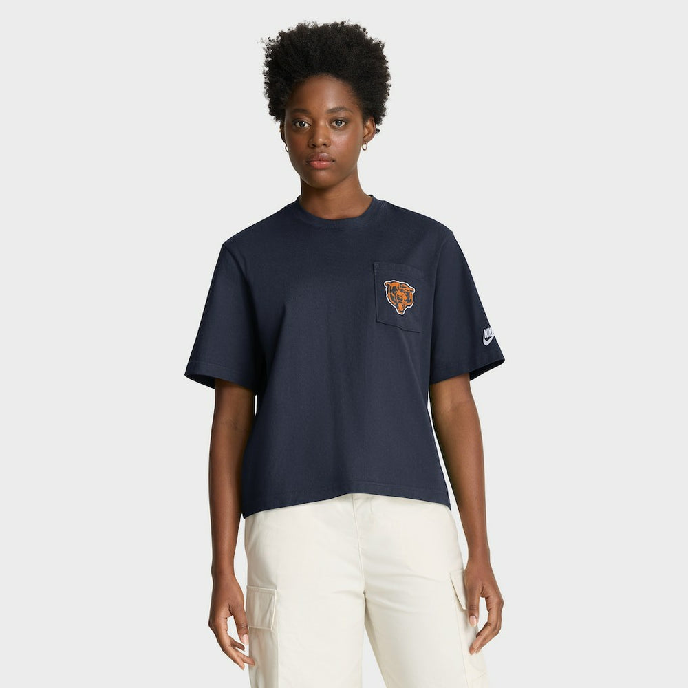 Women's Rewind Pocket Boxy T-Shirt - Chicago Bears T-shirts