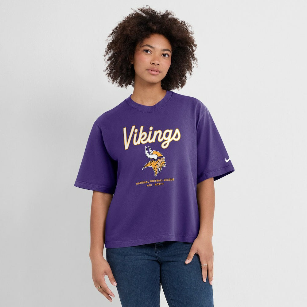 Women's Essential Script Relaxed Boxy T-Shirt - Minnesota Vikings T-shirts