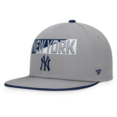 Gray New York Yankees Fanatics Punchout Snapback Hat
