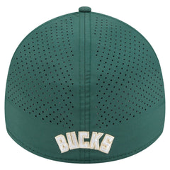 New Era Milwaukee Bucks Featherweight Poly Rope Flex 39Thirty Hat