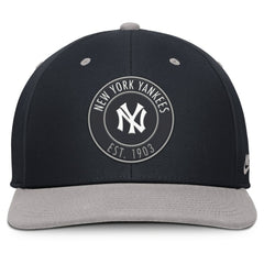 Navy/Gray New York Yankees Nike Cooperstown Collection Pro Dri-FIT Snapback Hat
