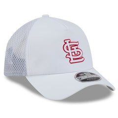 White St. Louis Cardinals New Era 2026 Batting Practice Apex 9FORTY Adjustable Trucker Hat