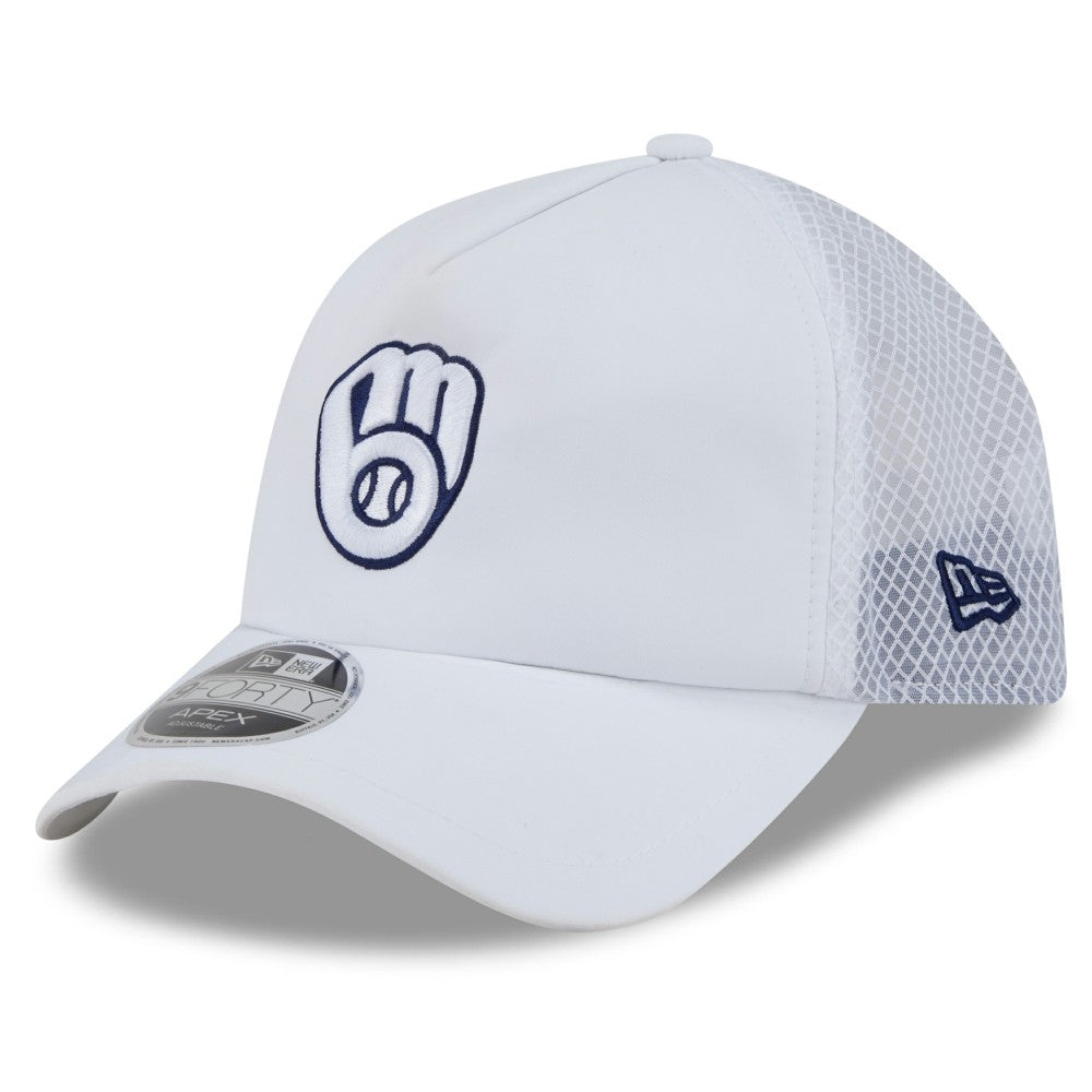 White Milwaukee Brewers New Era 2026 Batting Practice Apex 9FORTY Adjustable Trucker Hat