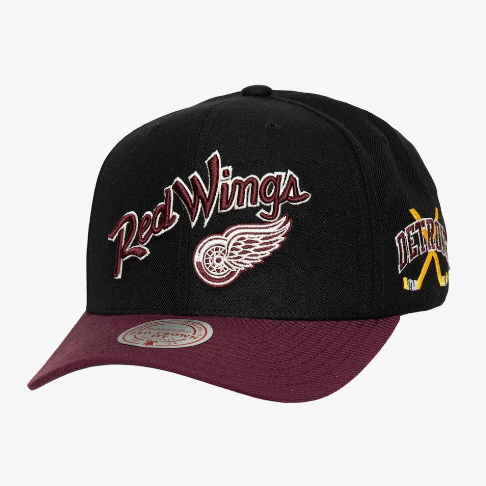 NHL Detroit Red Wings Mitchell & Ness x Just Don Wave Script Pro Strapback Hat