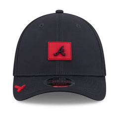 Navy Atlanta Braves New Era 2026 Clubhouse M-Crown 39THIRTY Flex Hat