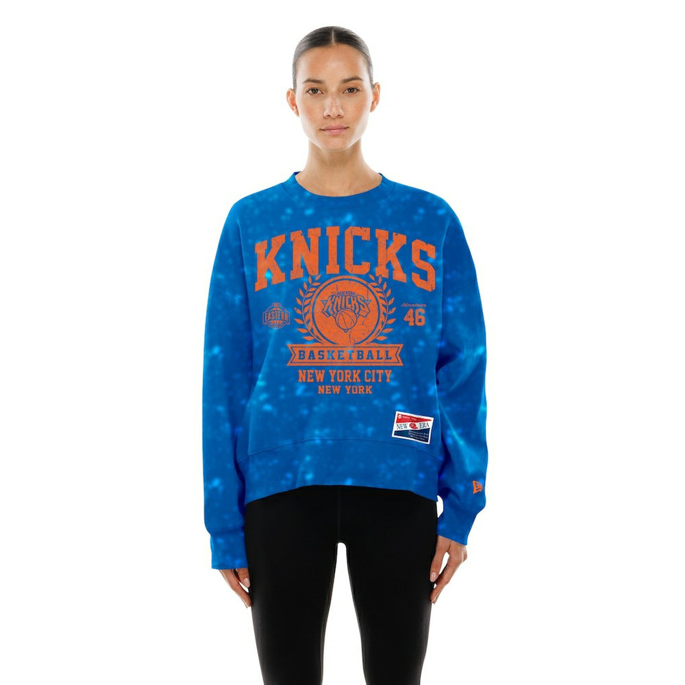 New Era New York Knicks Women's Throwback Collection Mineral Wash Crewneck Sweatshirt
