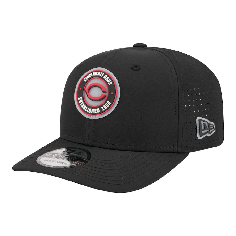 Black Cincinnati Reds New Era Circle 9SEVENTY Adjustable Hat