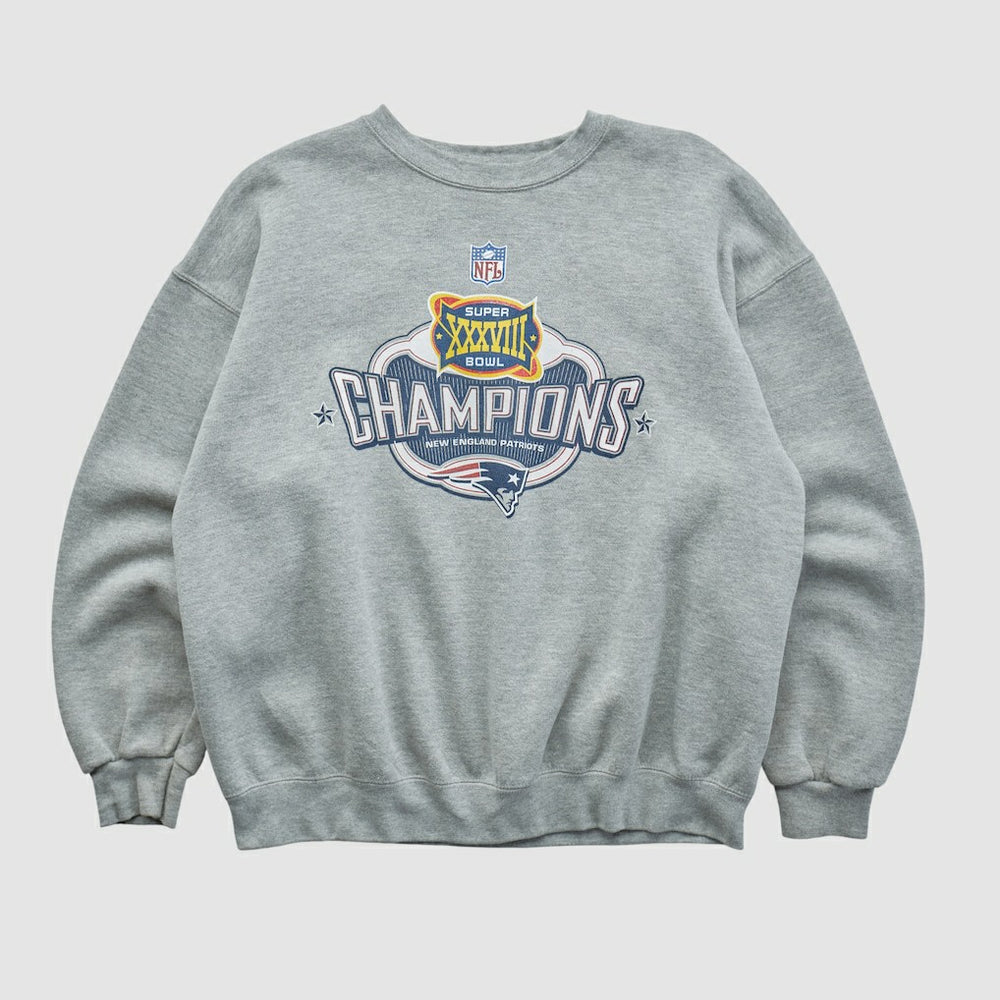Super Bowl XXXVIII Lee Apparel 2004 Pullover Sweatshirt - New England Patriots Pullover