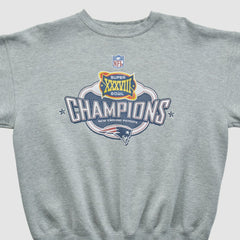 Super Bowl XXXVIII Lee Apparel 2004 Pullover Sweatshirt - New England Patriots Pullover