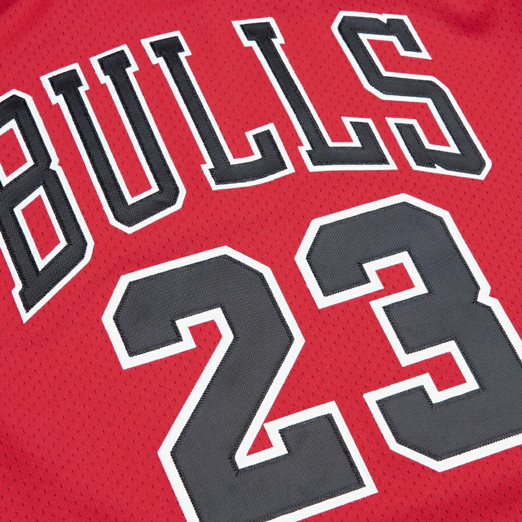 Mitchell & Ness Chicago Bulls Authentic Jersey Road Finals Michael Jordan 1997-98