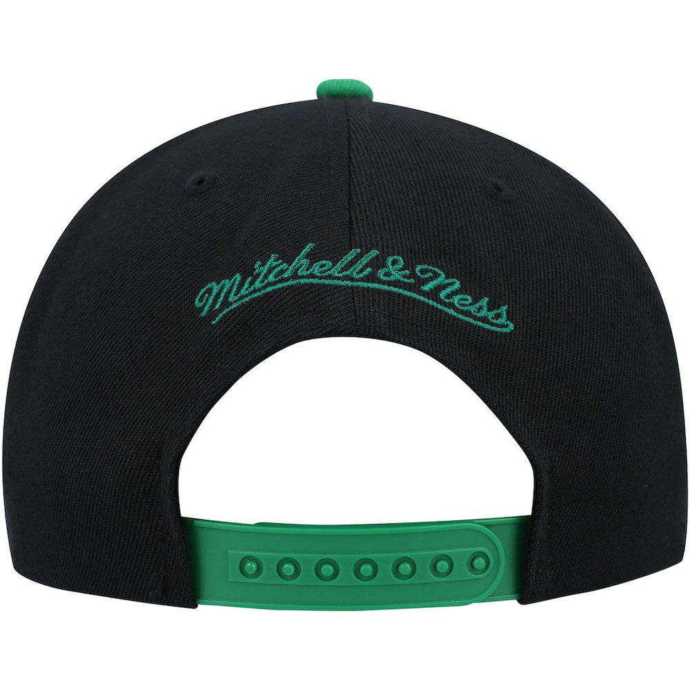 Mitchell & Ness Boston Celtics Side Core 2.0 Snapback Hat