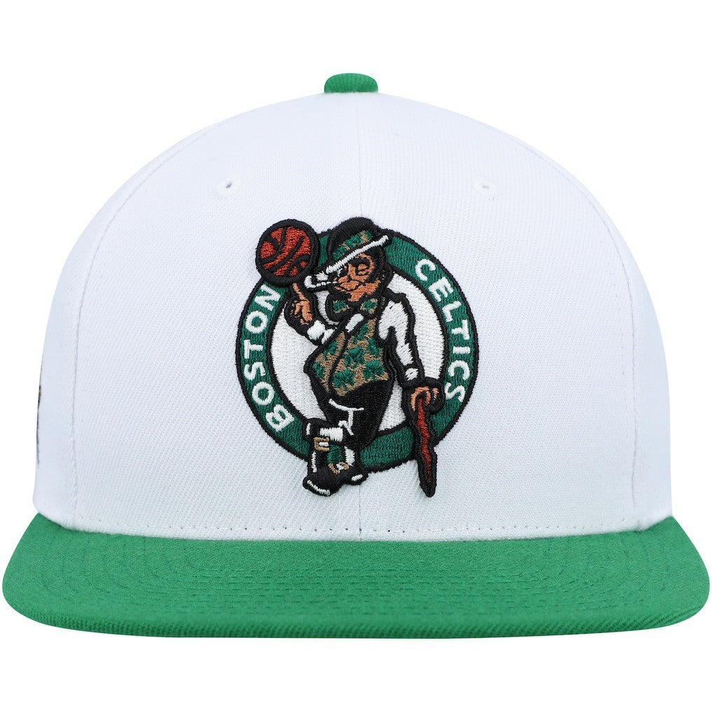 Mitchell & Ness Boston Celtics Side Core 2.0 Snapback Hat