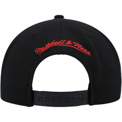 Mitchell & Ness Chicago Bulls Side Core 2.0 Snapback Hat