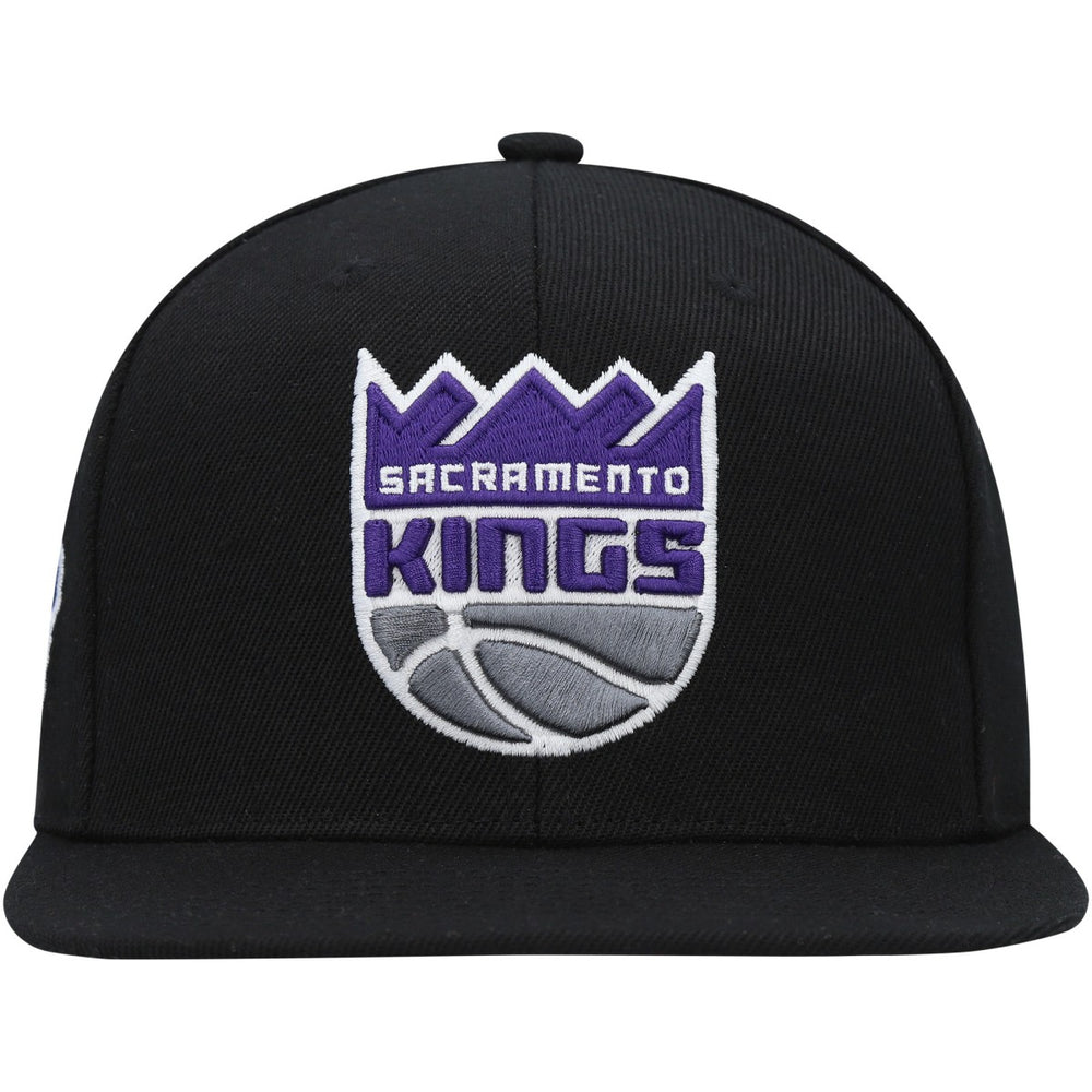 Mitchell & Ness Sacramento Kings Side Core 2.0 Snapback Hat