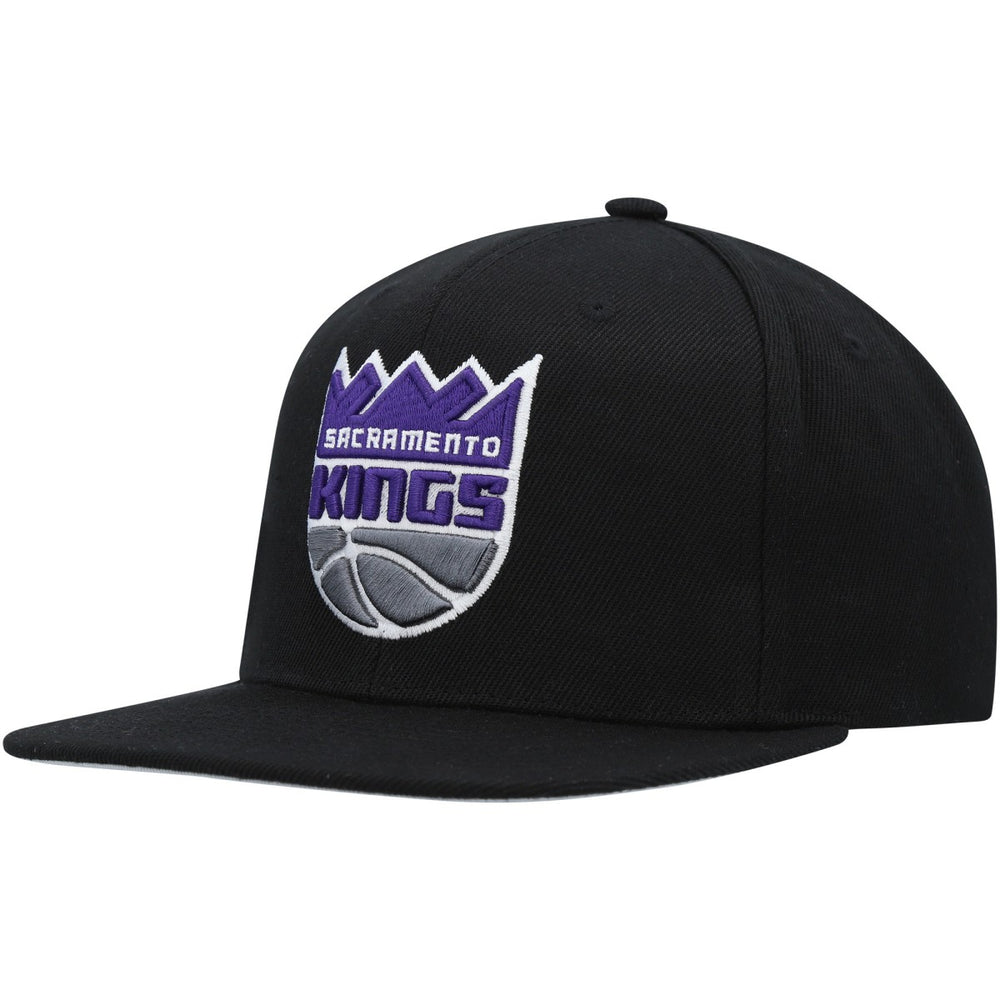 Mitchell & Ness Sacramento Kings Side Core 2.0 Snapback Hat