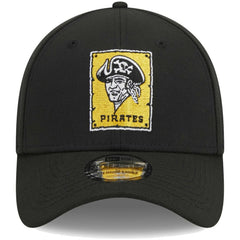 Black Pittsburgh Pirates New Era Logo 39THIRTY Flex Hat