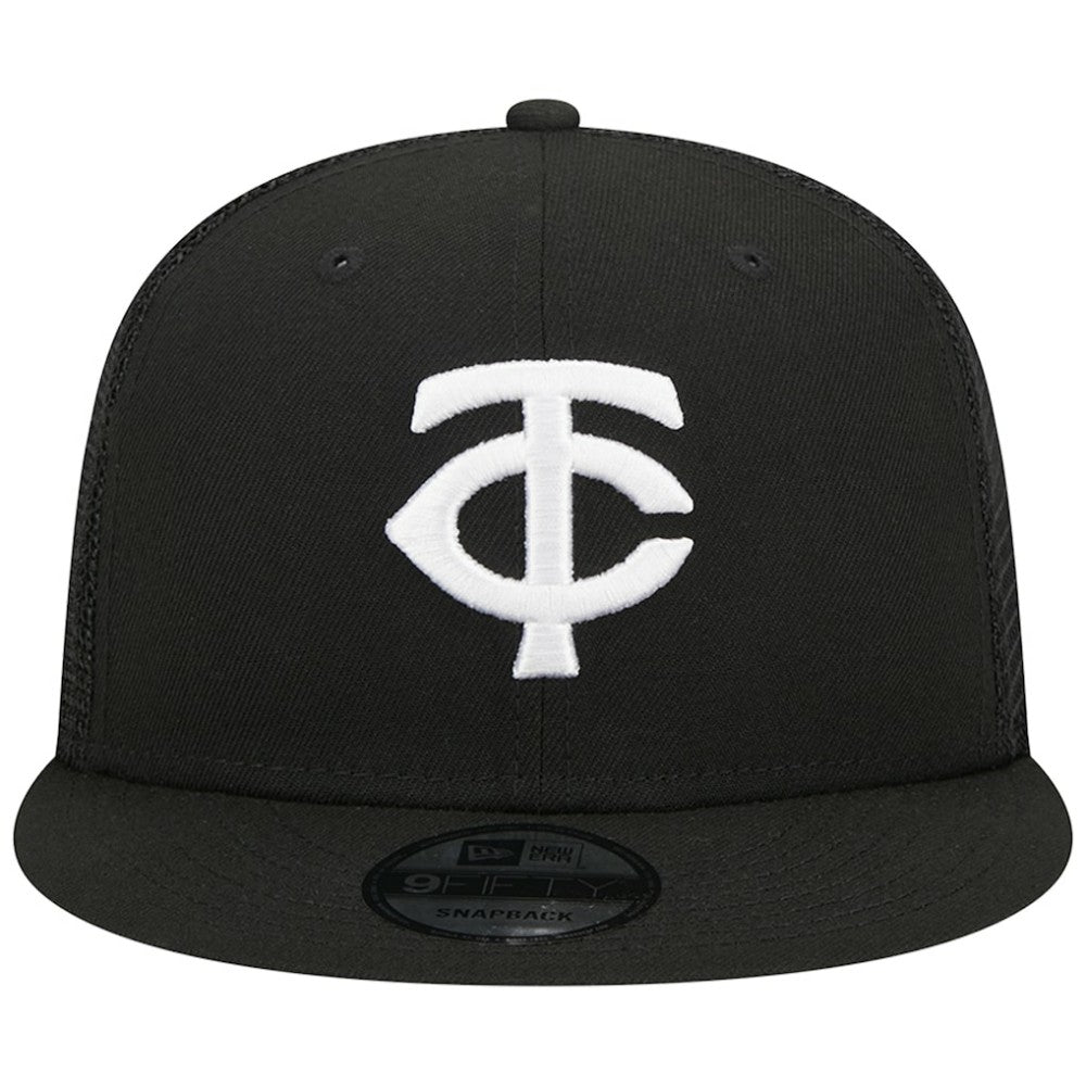 Black Minnesota Twins New Era Trucker 9FIFTY Snapback Hat