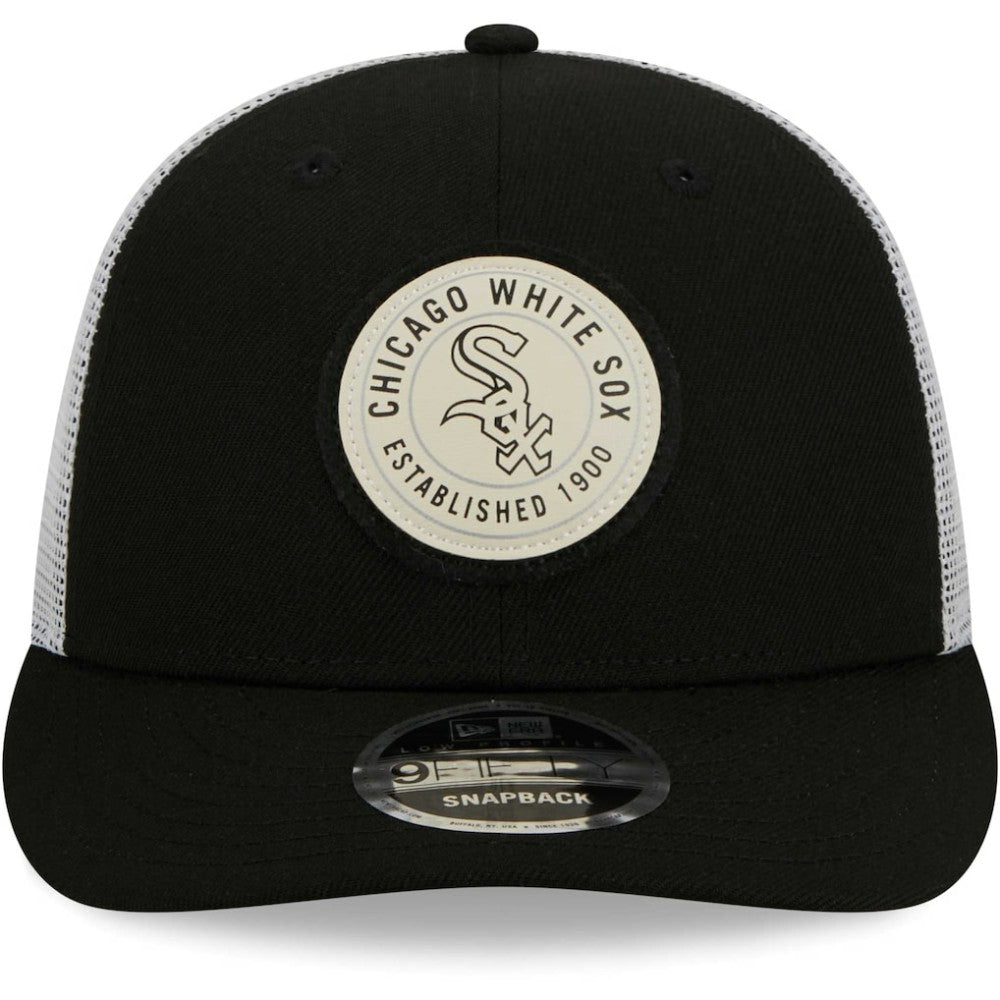 Black Chicago White Sox New Era Circle Trucker Low Profile 9FIFTY Snapback Hat