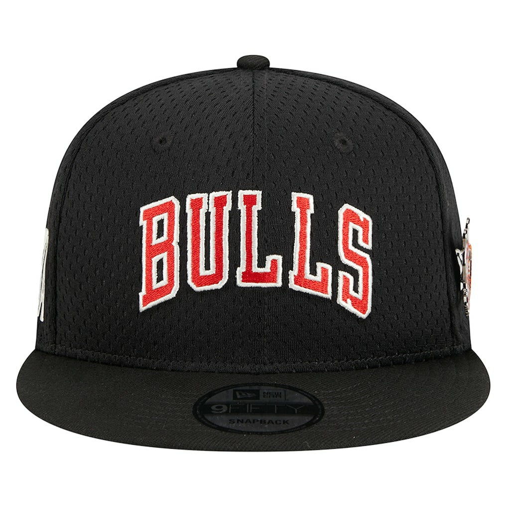 New Era Chicago Bulls Post-Up Pin Mesh 9FIFTY Snapback Hat