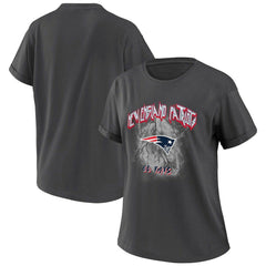 WEAR by Erin Andrews Women's Boyfriend T-Shirt - New England Patriots T-shirts