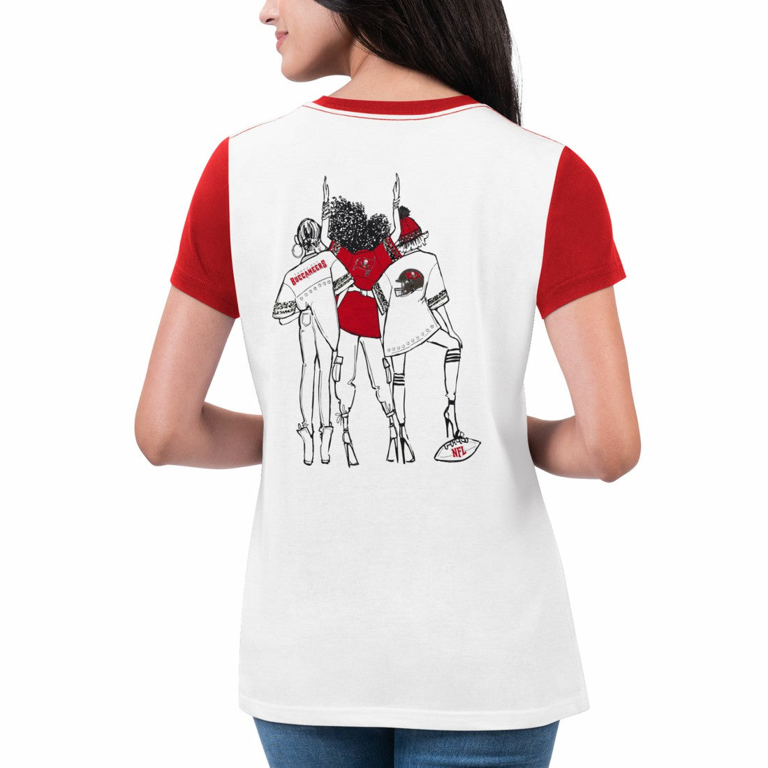 G-III 4Her by Carl Banks Women's Fashion Illustration T-Shirt - Tampa Bay Buccaneers T-shirts