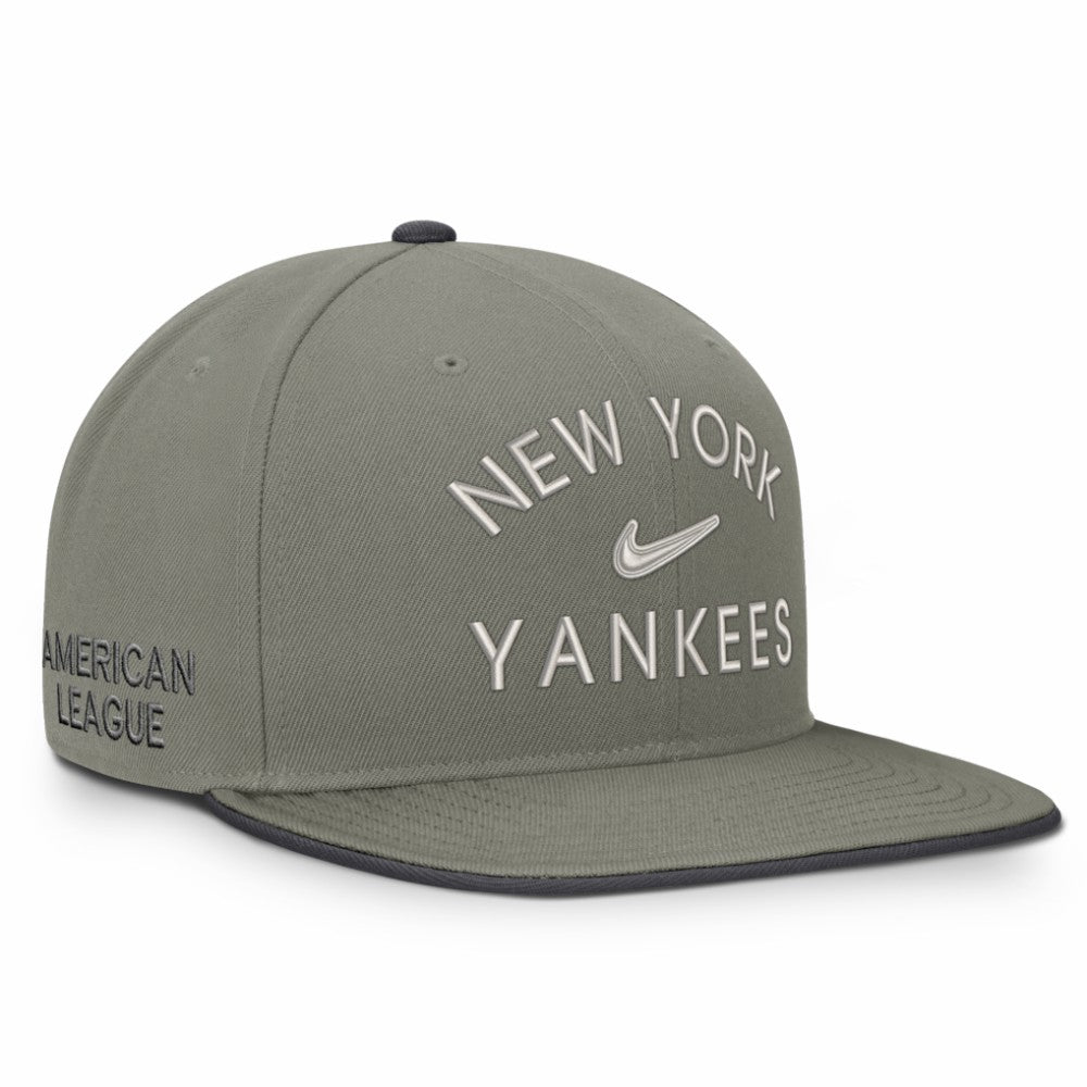 Olive New York Yankees Nike Pro Dri-FIT Snapback Hat
