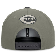 Olive Cincinnati Reds Nike Pro Dri-FIT Snapback Hat