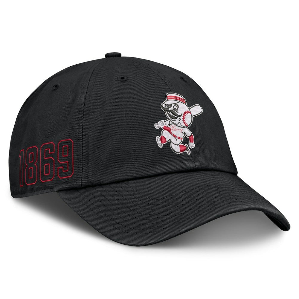 Black Cincinnati Reds Nike Cooperstown Club Adjustable Hat