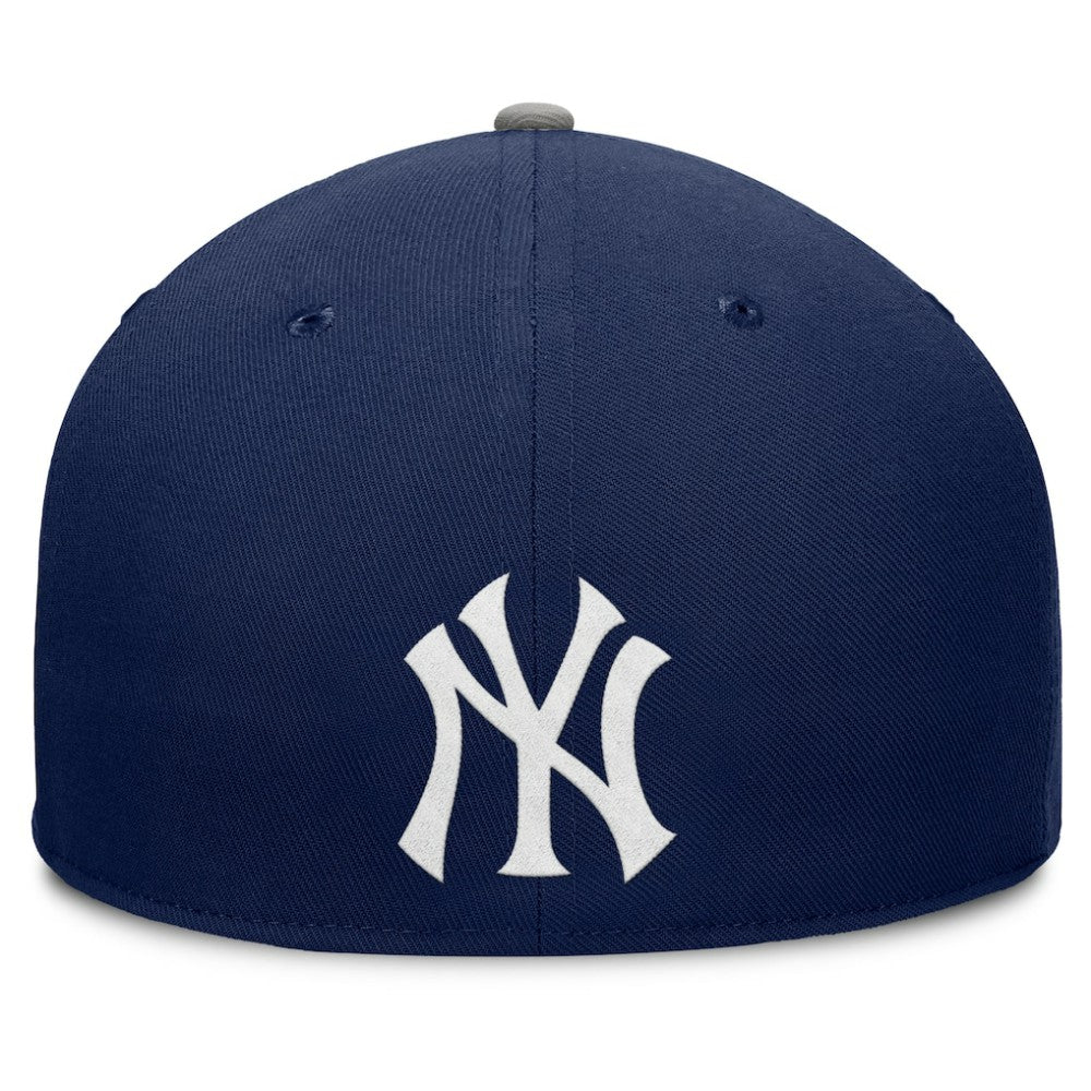 Navy New York Yankees Fanatics Pick Off Fitted Hat